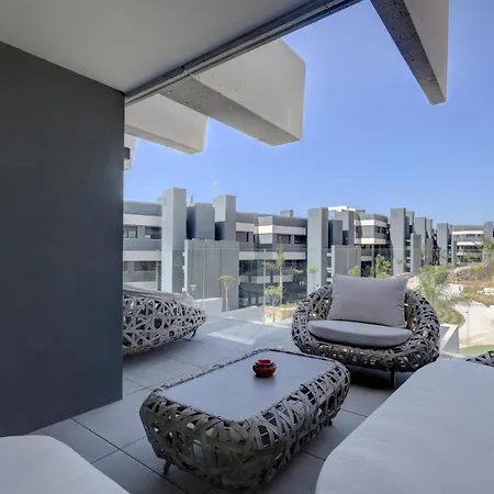 Oasis 325, Shain Luxury * Estepona